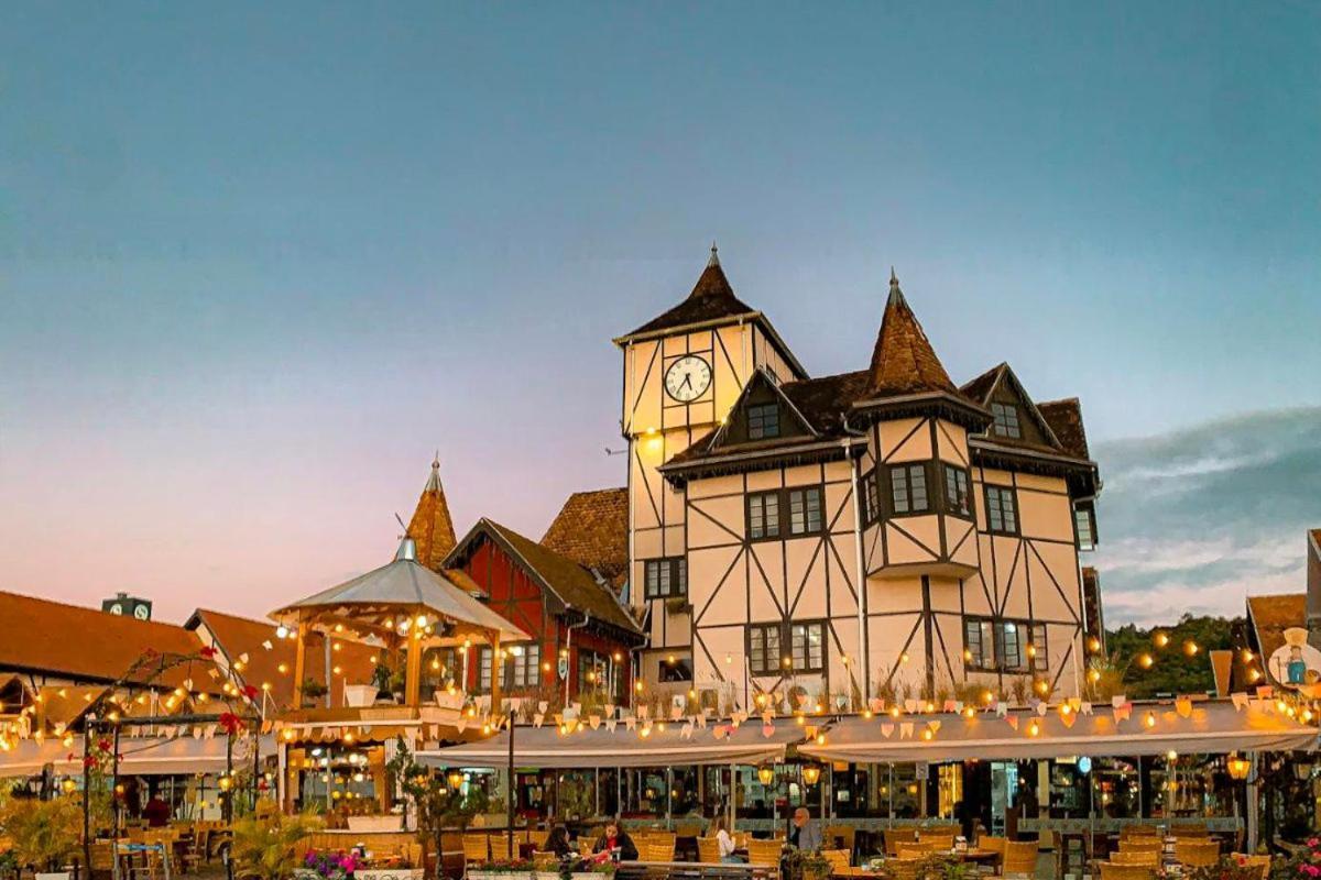Quartos Proximos A Oktoberfest, Em بلوميناو المظهر الخارجي الصورة